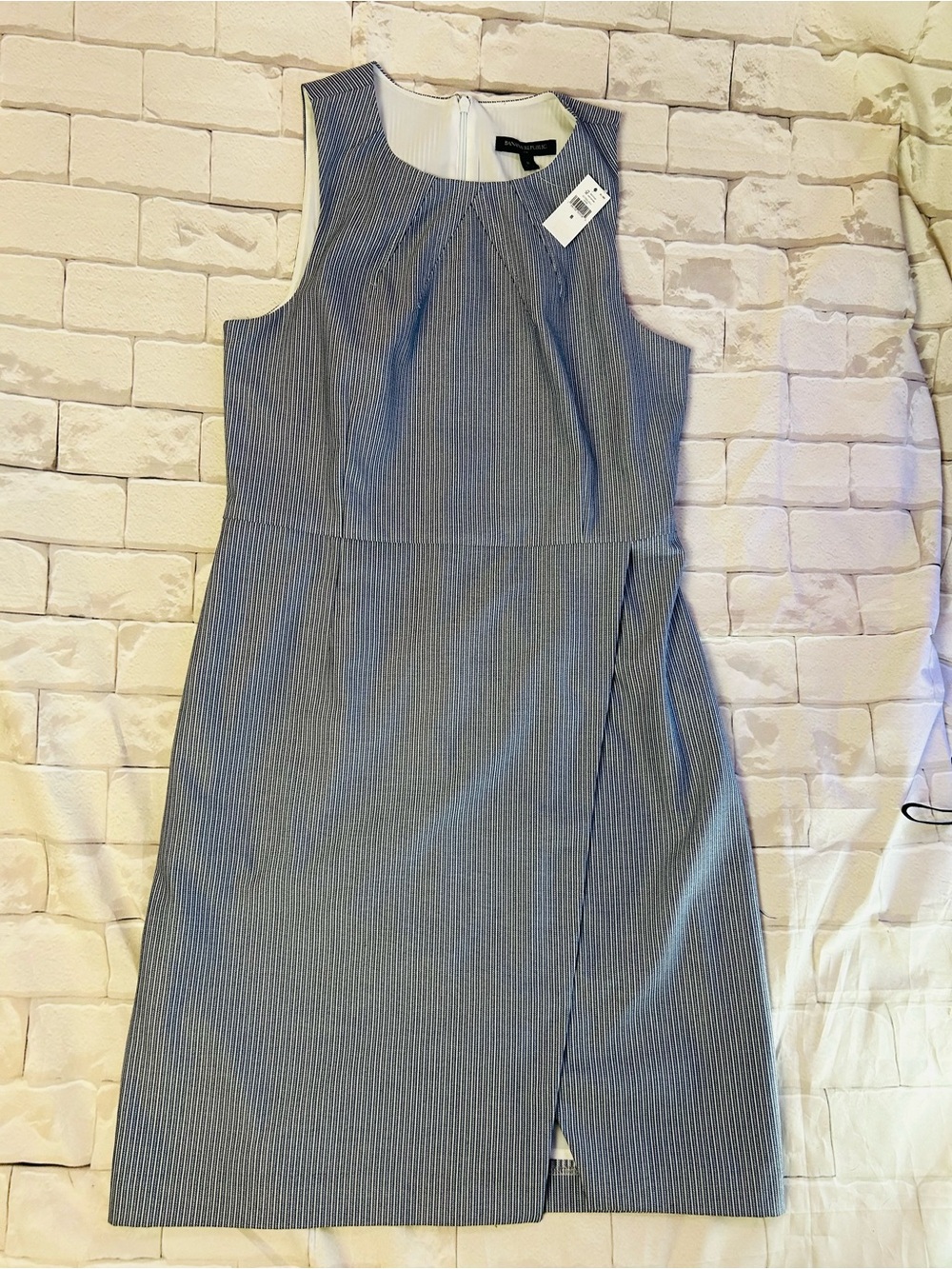 NWT Banana Republic Pinstripe Faux Wrap Sheath Dress Size 8 Lined